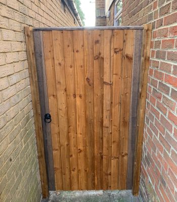 Closeboard Tongue and Groove - Residential Gates - Hayward Fencing - Essex